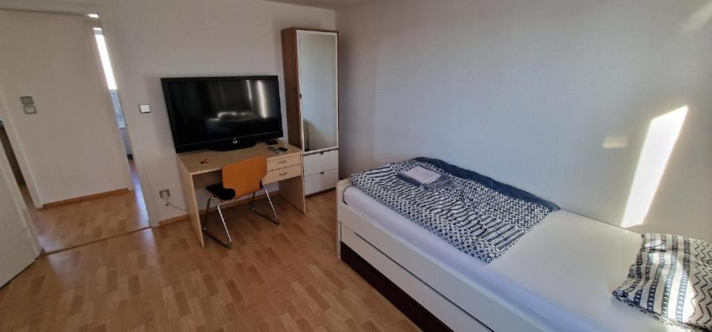 Rooms & Apartments Schwäbisch Gmünd Esterno foto