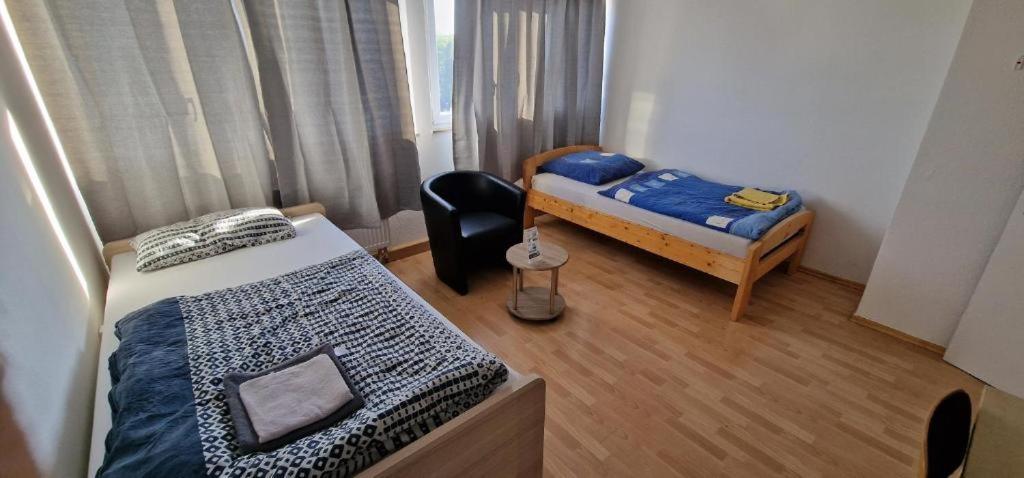 Rooms & Apartments Schwäbisch Gmünd Esterno foto