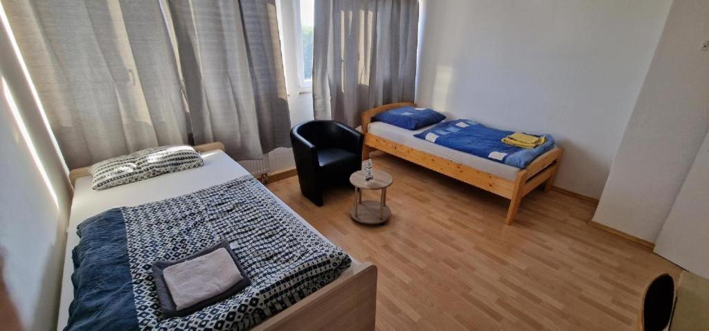 Rooms & Apartments Schwäbisch Gmünd Esterno foto